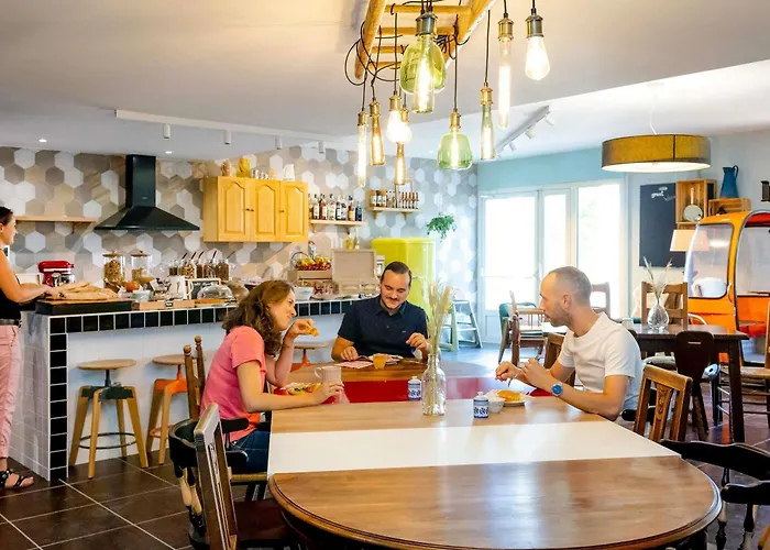 Greet Cran GevrierHotel Annecy